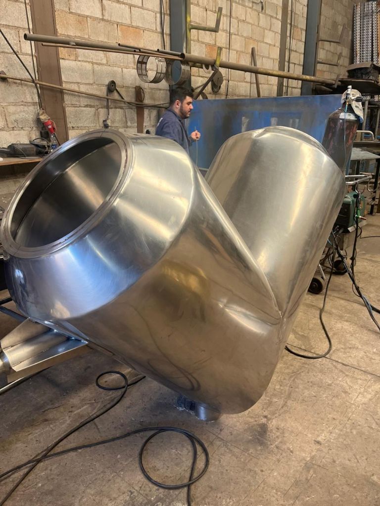 Fabricação de peças em aço inox